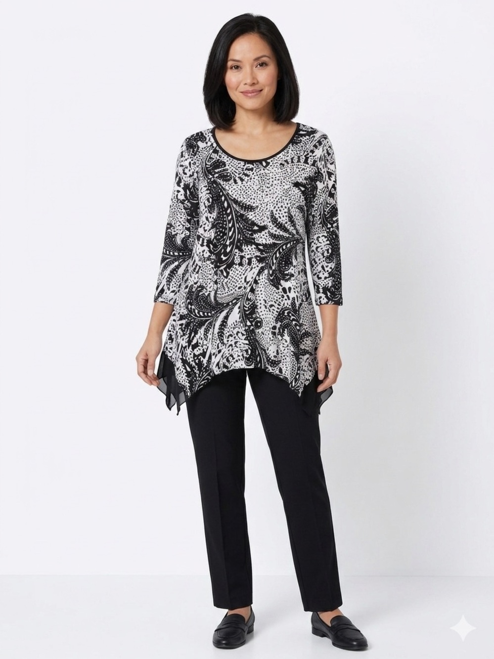Peter Nygard NWOT Sophisticated Stretchy Comfy Handkerchief Hem Top